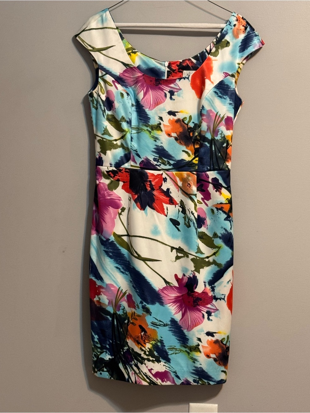 Joseph Ribkoff Size 8 Multicolor Floral Sheath Cocktail Dress